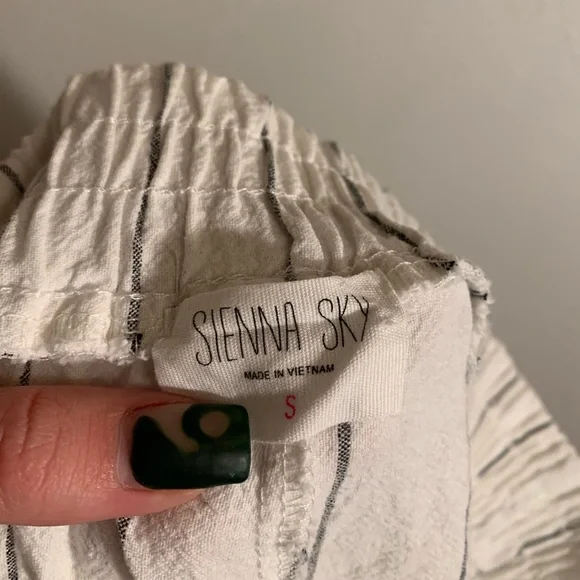 off white pants - Picture 3 of 3